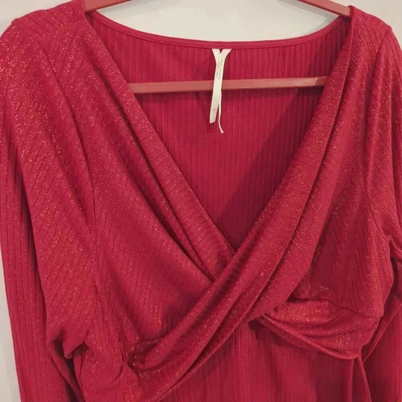 Anthropologie Top Red Twist Front Metallic Ribbed Long Sleeve size XL - Picture 2 of 7